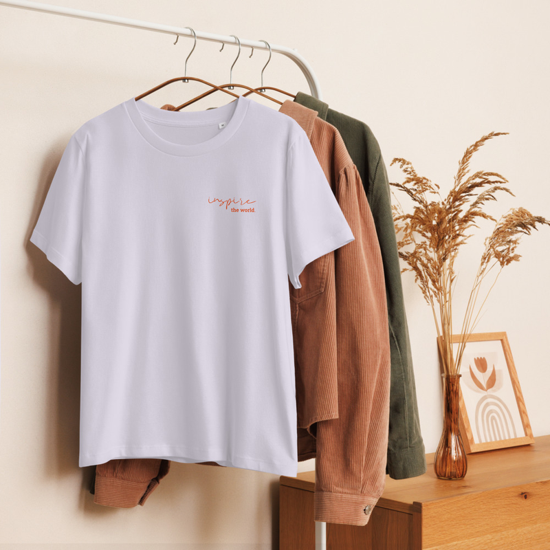 T-Shirt „inspire the world.“ – Statement Shirt Lila | Vorbild & Inspiration | Erinnerung für den Alltag